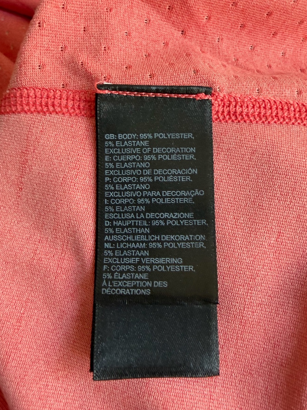 The North Face Women's Activewear Tee in Coral-Red, Medium, EUC, Short Sleeve - Picture 9 of 10